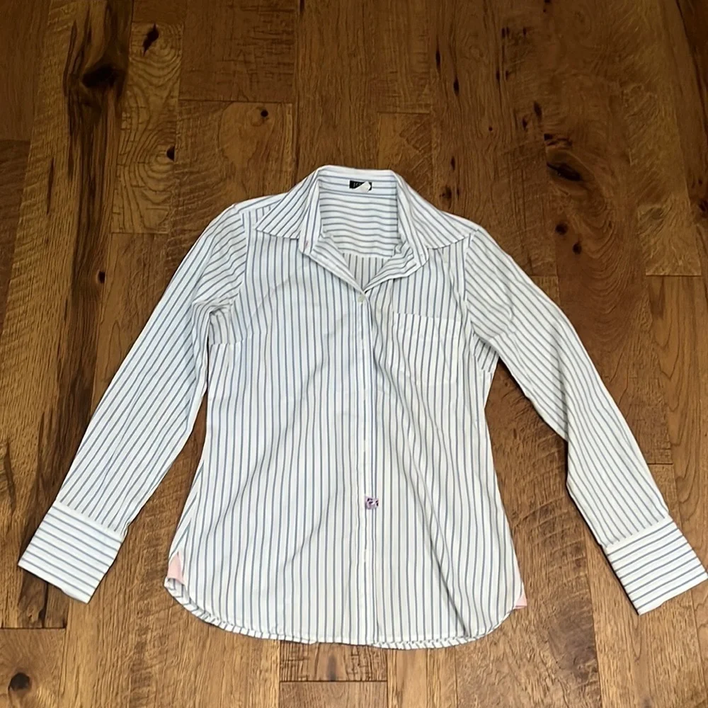 J.Crew Women’s White and Blue Striped Button Down Shirt Size S